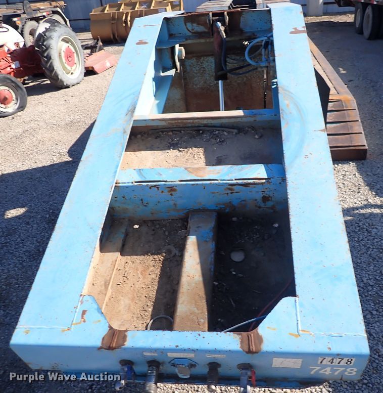 image for item DN2169 2005 Trail-Eze TE100DG24  lowboy equipment trailer