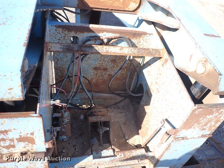 image for item DN2169 2005 Trail-Eze TE100DG24  lowboy equipment trailer