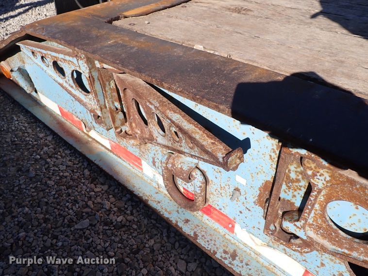 image for item DN2169 2005 Trail-Eze TE100DG24  lowboy equipment trailer