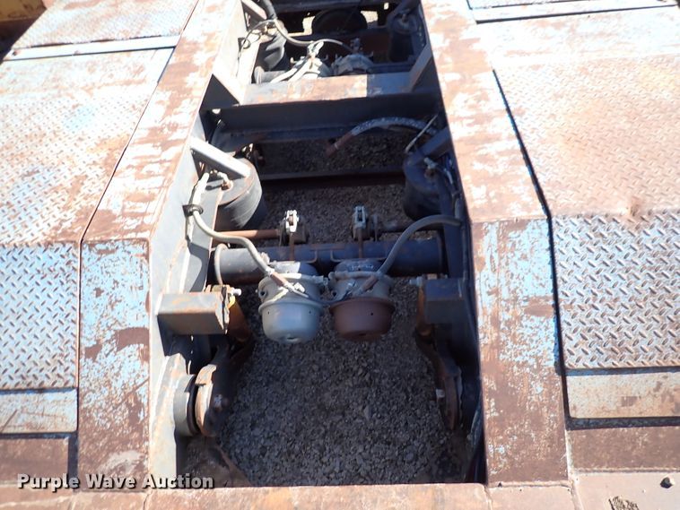 image for item DN2169 2005 Trail-Eze TE100DG24  lowboy equipment trailer