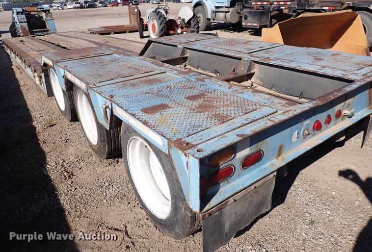 image for item DN2169 2005 Trail-Eze TE100DG24  lowboy equipment trailer