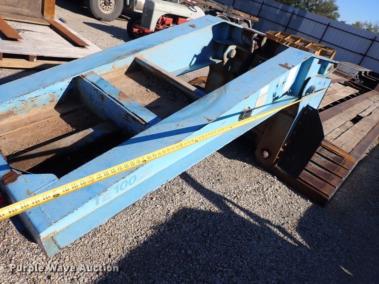 image for item DN2169 2005 Trail-Eze TE100DG24  lowboy equipment trailer