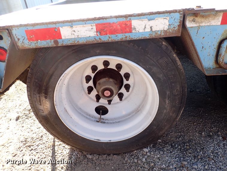 image for item DN2169 2005 Trail-Eze TE100DG24  lowboy equipment trailer