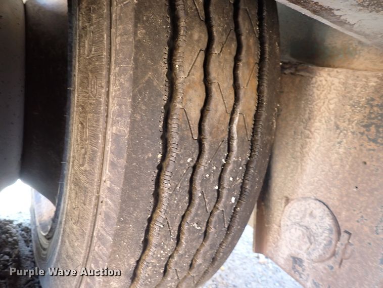 image for item DN2169 2005 Trail-Eze TE100DG24  lowboy equipment trailer