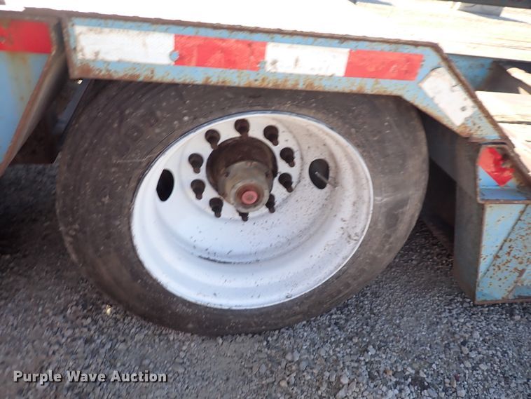 image for item DN2169 2005 Trail-Eze TE100DG24  lowboy equipment trailer