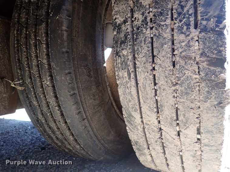 image for item DN2169 2005 Trail-Eze TE100DG24  lowboy equipment trailer