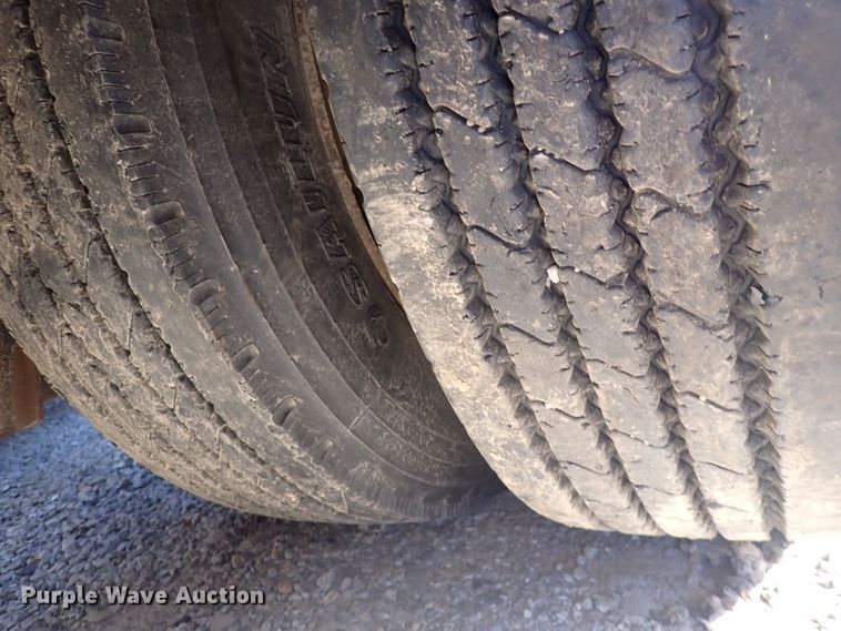 image for item DN2169 2005 Trail-Eze TE100DG24  lowboy equipment trailer