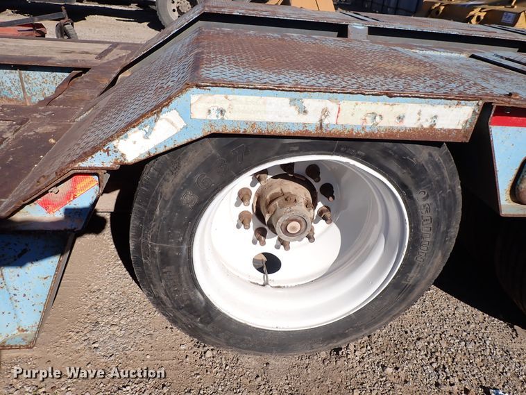 image for item DN2169 2005 Trail-Eze TE100DG24  lowboy equipment trailer