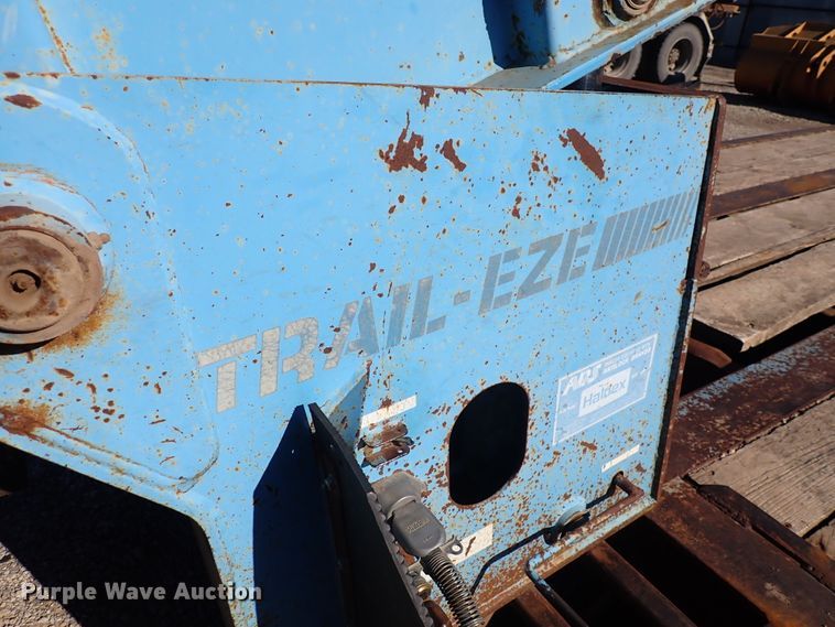 image for item DN2169 2005 Trail-Eze TE100DG24  lowboy equipment trailer