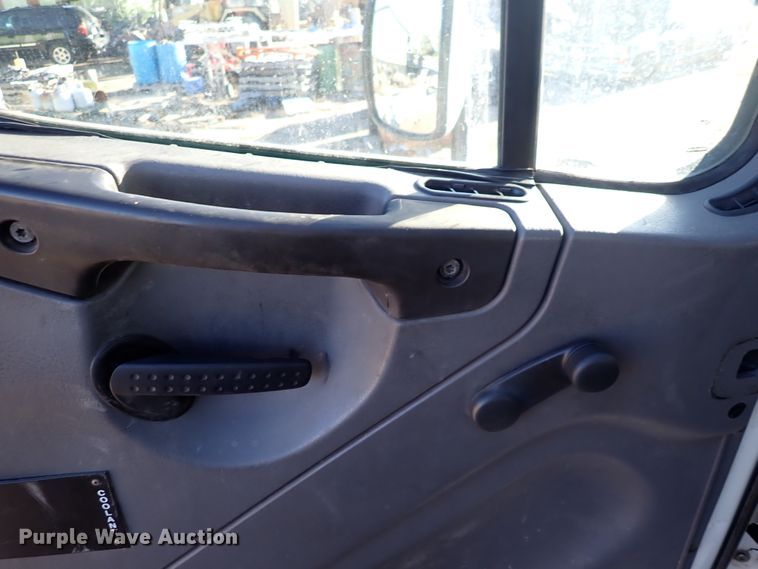 image for item DN2172 2006 Freightliner M106  rollback truck