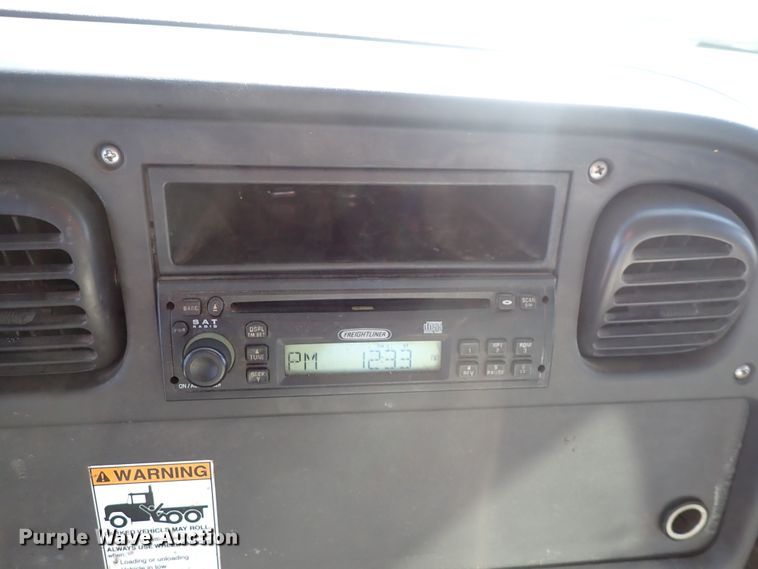 image for item DN2172 2006 Freightliner M106  rollback truck