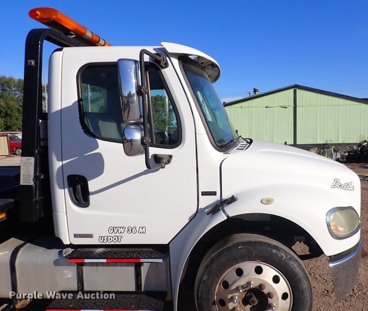 image for item DN2172 2006 Freightliner M106  rollback truck