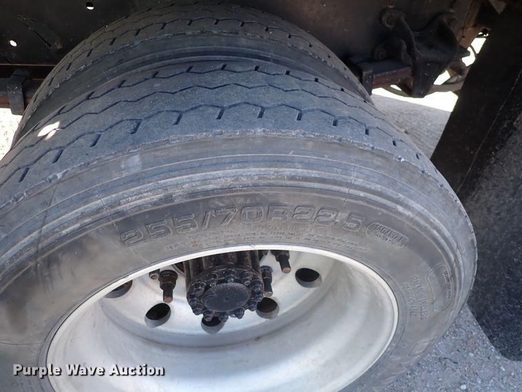 image for item DN2172 2006 Freightliner M106  rollback truck