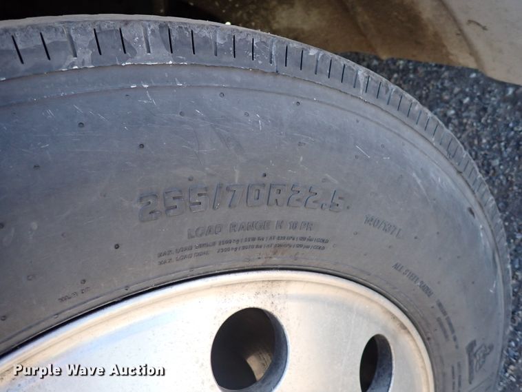 image for item DN2172 2006 Freightliner M106  rollback truck