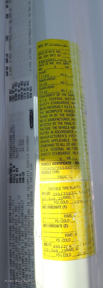 image for item DN2172 2006 Freightliner M106  rollback truck