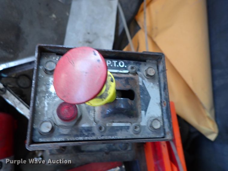 image for item DN2176 2002 Volvo VNL  semi truck