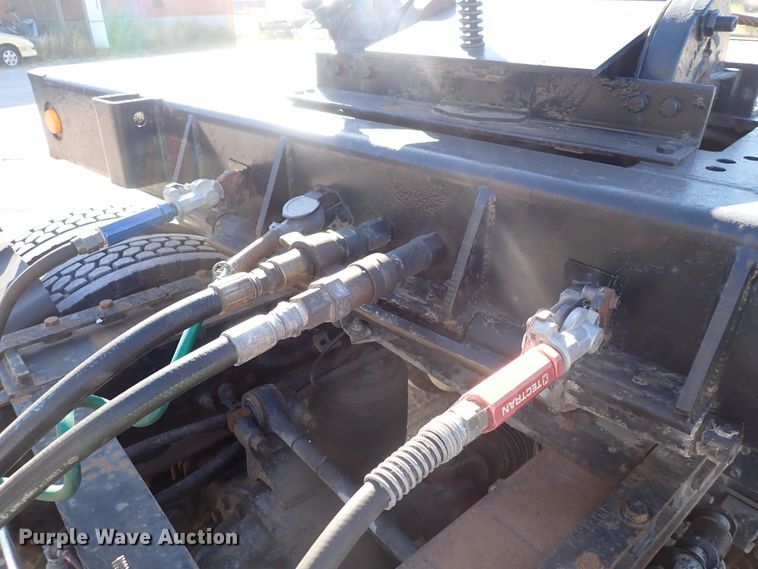 image for item DN2177 2008 Landoll  drop deck equipment trailer