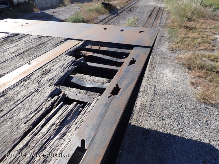 image for item DN2177 2008 Landoll  drop deck equipment trailer