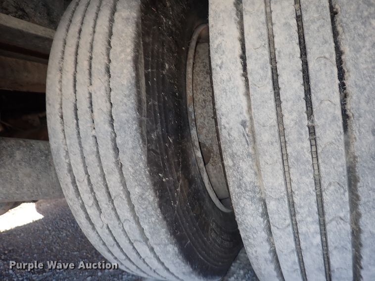 image for item DN2177 2008 Landoll  drop deck equipment trailer