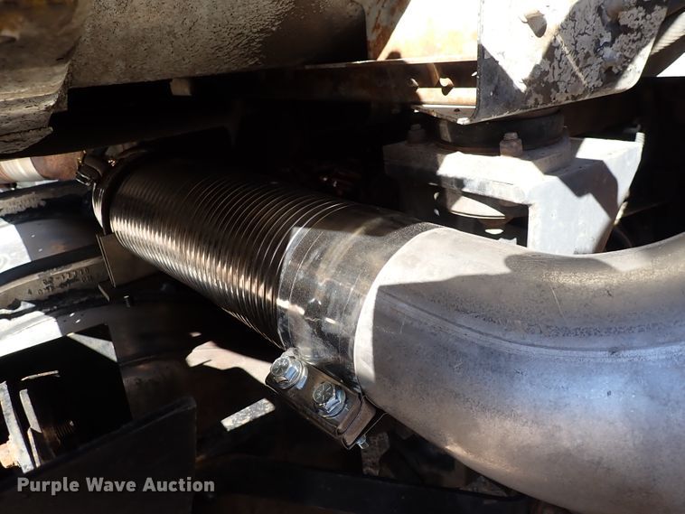 image for item DN2178 1989 Freightliner FLD120  tow truck