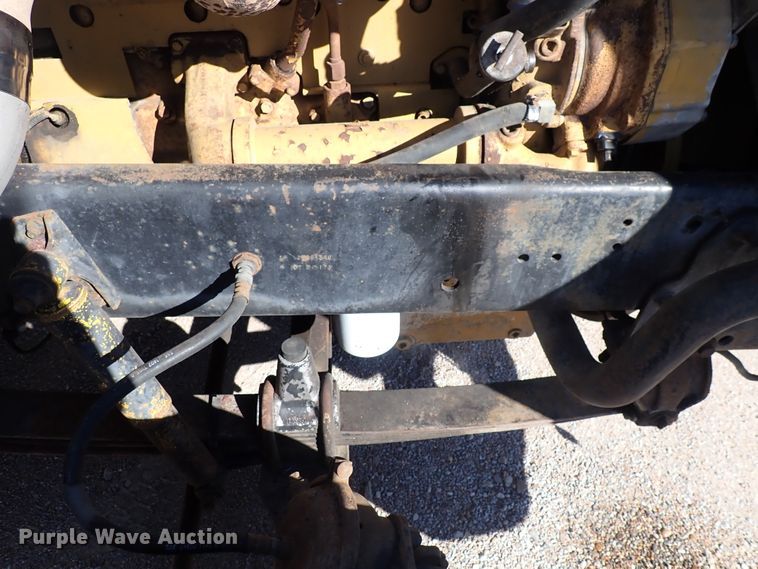 image for item DN2178 1989 Freightliner FLD120  tow truck