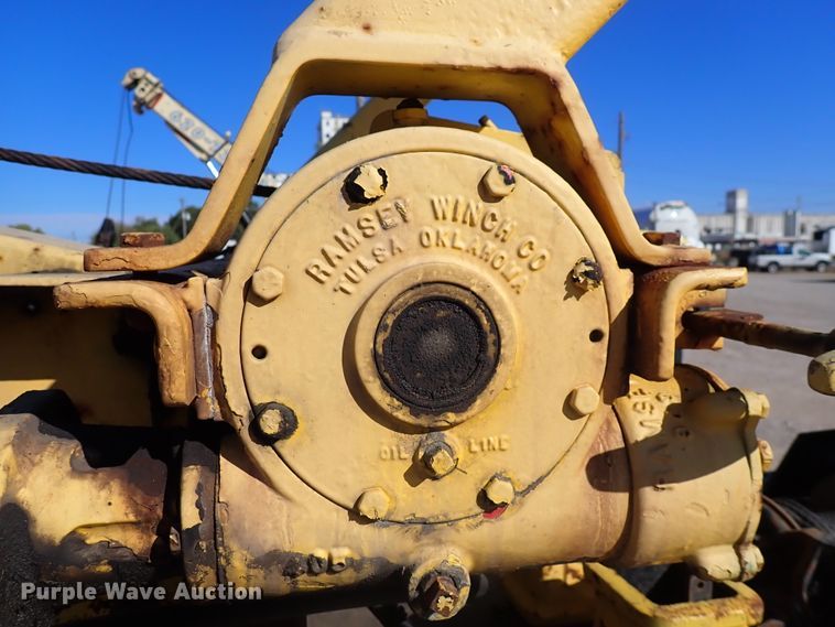 image for item DN2178 1989 Freightliner FLD120  tow truck