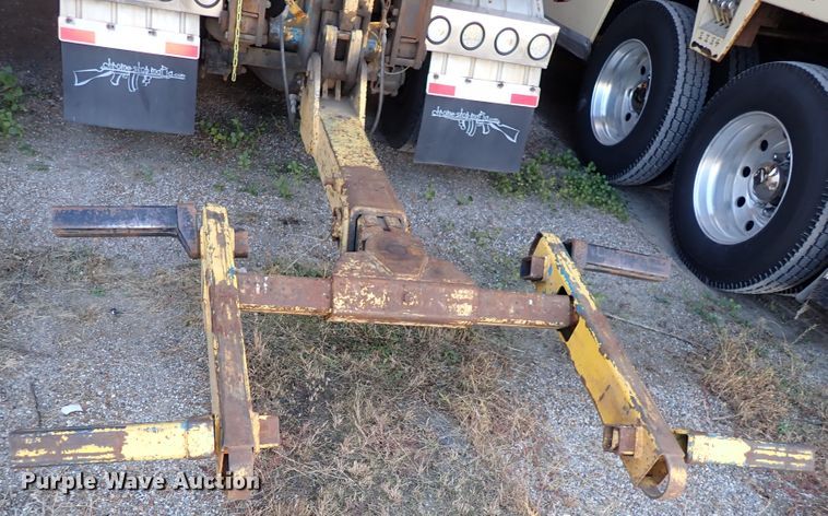 image for item DN2178 1989 Freightliner FLD120  tow truck