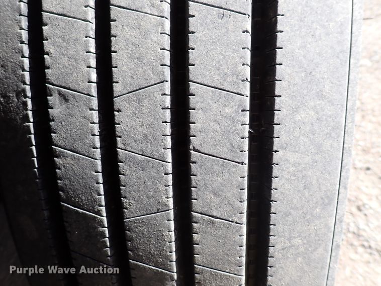 image for item DN2178 1989 Freightliner FLD120  tow truck