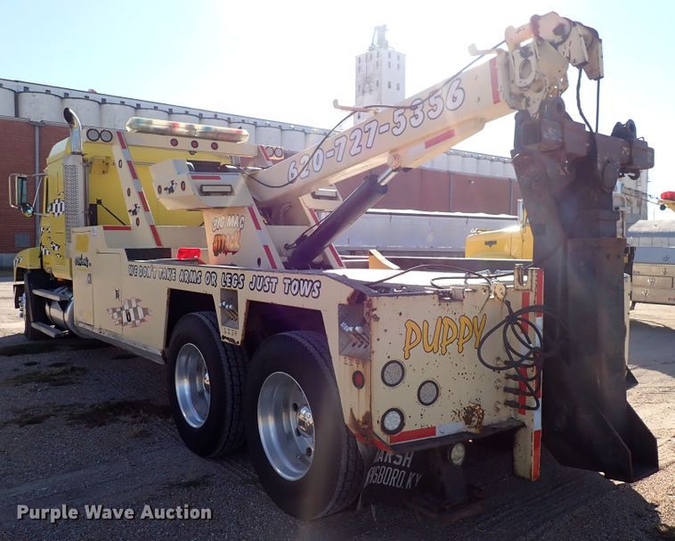 image for item DN2179 1996 Mack CH600  tow truck