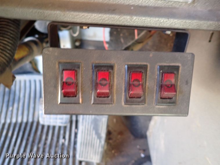 image for item DN2179 1996 Mack CH600  tow truck