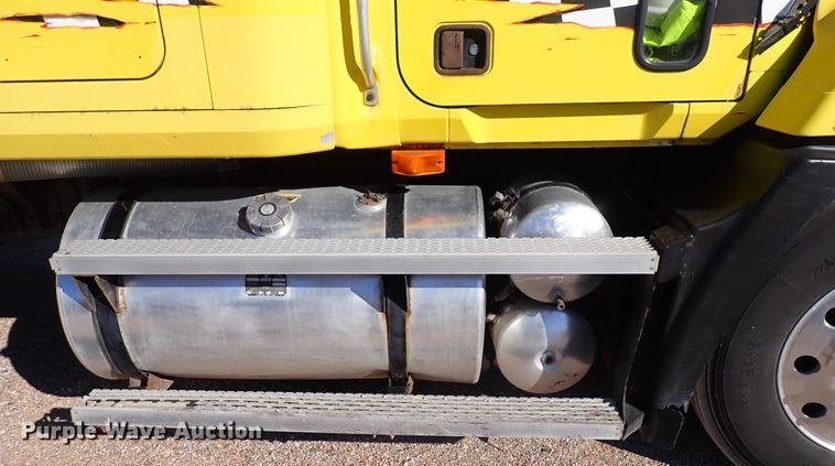 image for item DN2179 1996 Mack CH600  tow truck