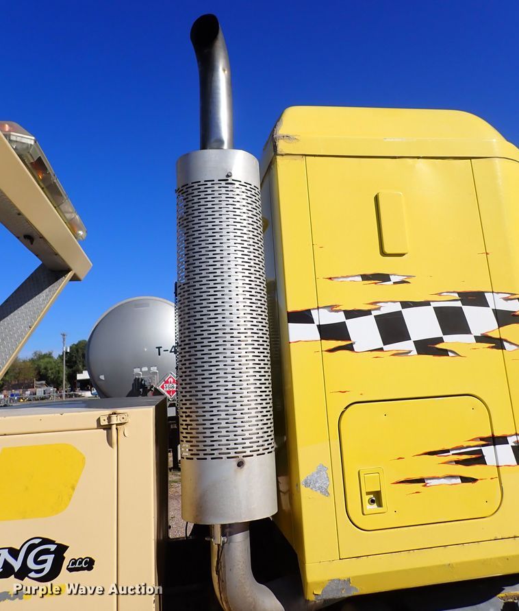 image for item DN2179 1996 Mack CH600  tow truck