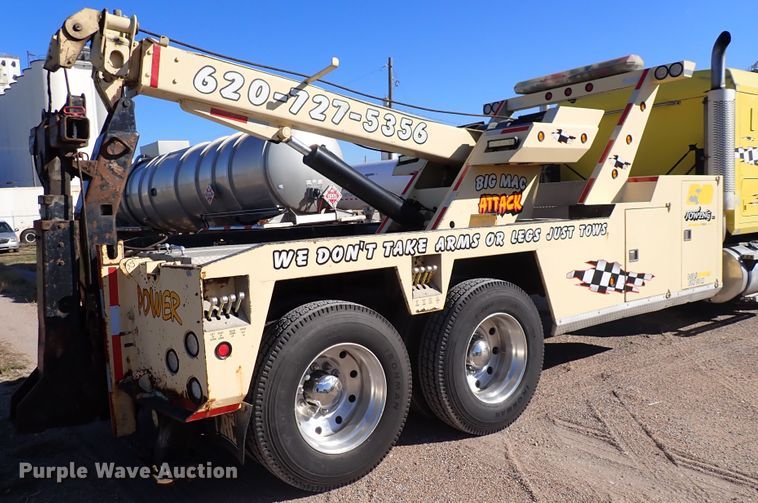 image for item DN2179 1996 Mack CH600  tow truck