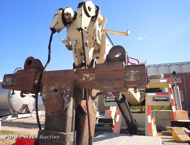 image for item DN2179 1996 Mack CH600  tow truck