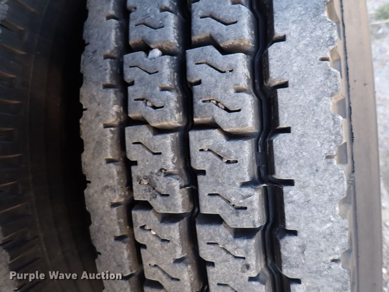 image for item DN2179 1996 Mack CH600  tow truck