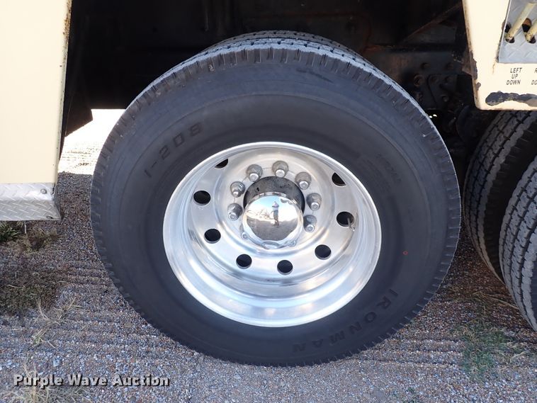 image for item DN2179 1996 Mack CH600  tow truck