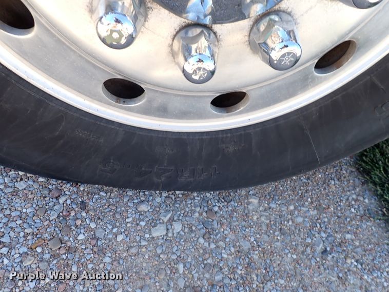 image for item DN2179 1996 Mack CH600  tow truck