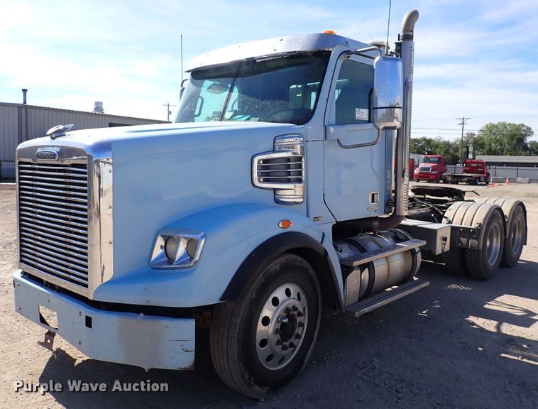 image for item DN2181 2012 Freightliner Coronado SD  semi truck