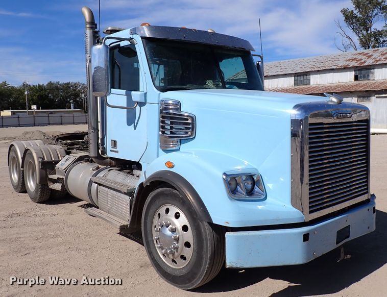 image for item DN2181 2012 Freightliner Coronado SD  semi truck