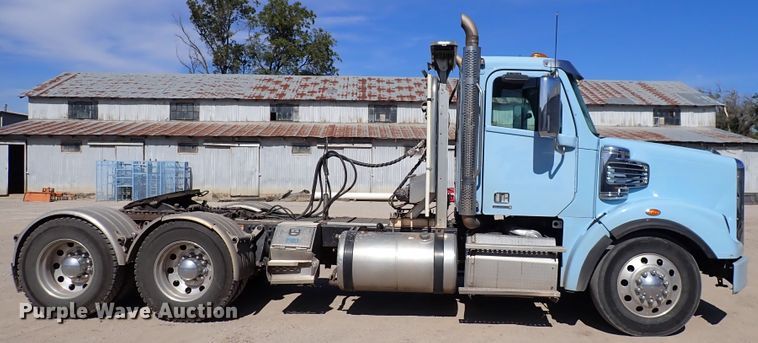 image for item DN2181 2012 Freightliner Coronado SD  semi truck