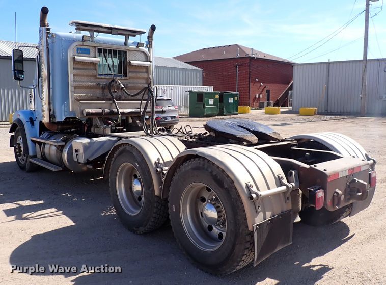 image for item DN2181 2012 Freightliner Coronado SD  semi truck