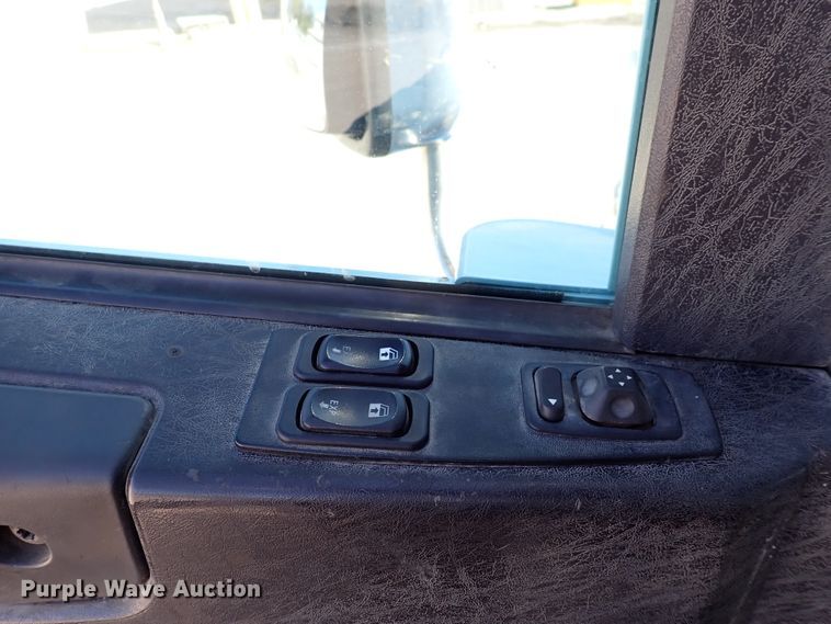 image for item DN2181 2012 Freightliner Coronado SD  semi truck