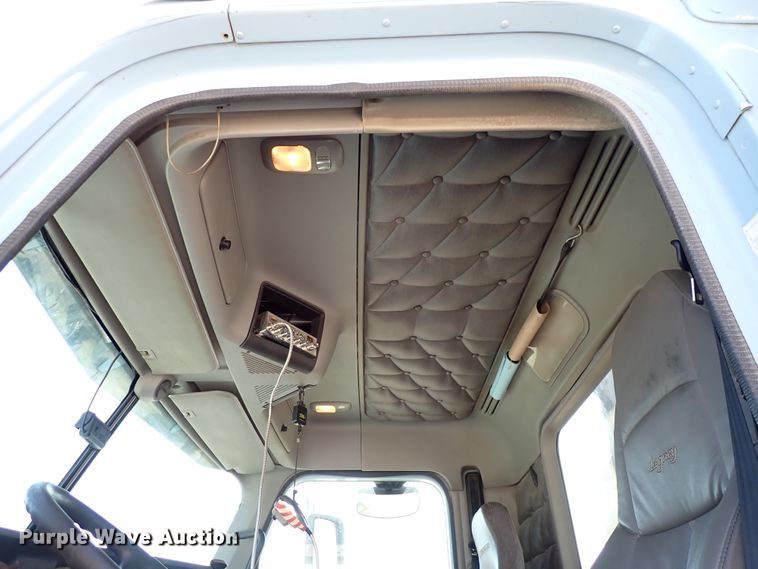 image for item DN2181 2012 Freightliner Coronado SD  semi truck