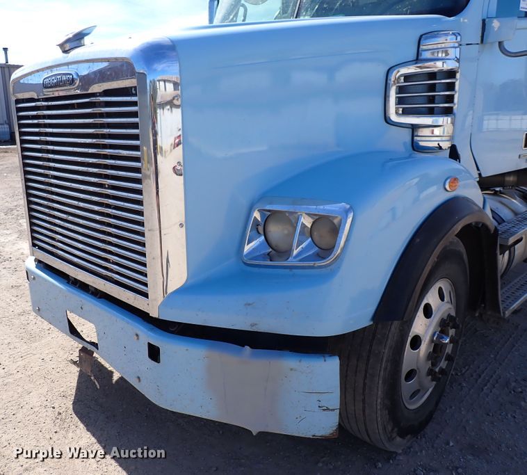 image for item DN2181 2012 Freightliner Coronado SD  semi truck