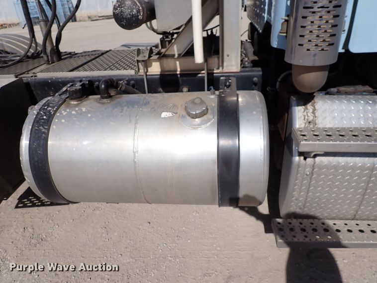 image for item DN2181 2012 Freightliner Coronado SD  semi truck