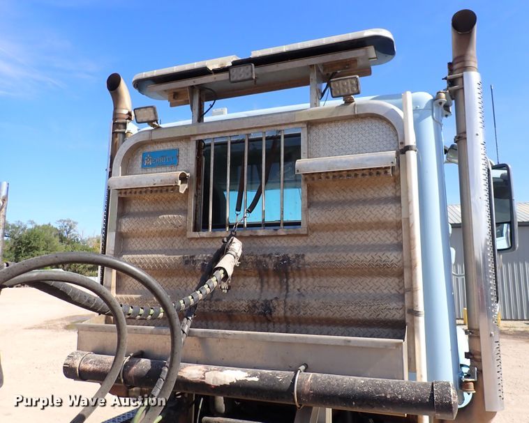 image for item DN2181 2012 Freightliner Coronado SD  semi truck