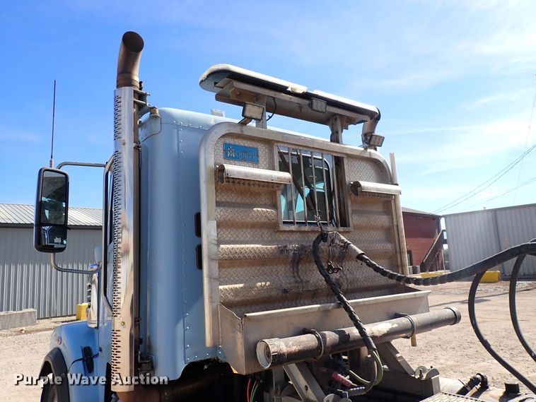 image for item DN2181 2012 Freightliner Coronado SD  semi truck