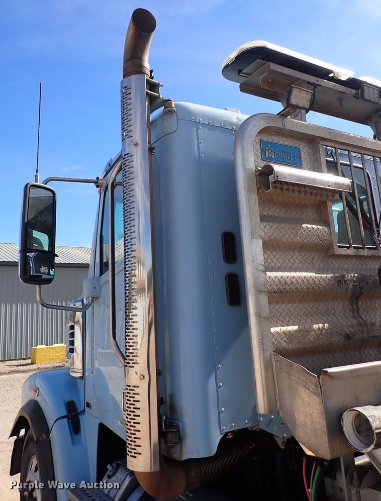 image for item DN2181 2012 Freightliner Coronado SD  semi truck