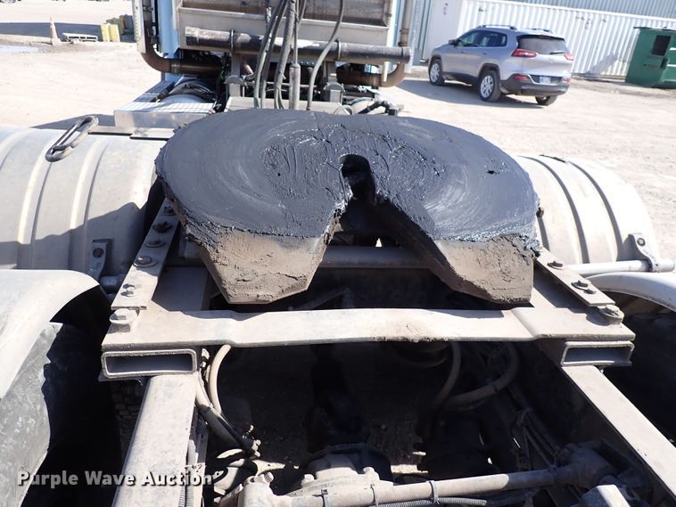 image for item DN2181 2012 Freightliner Coronado SD  semi truck