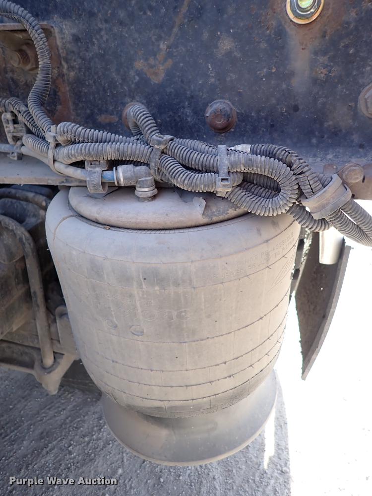 image for item DN2181 2012 Freightliner Coronado SD  semi truck